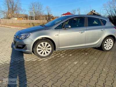 Opel Astra J