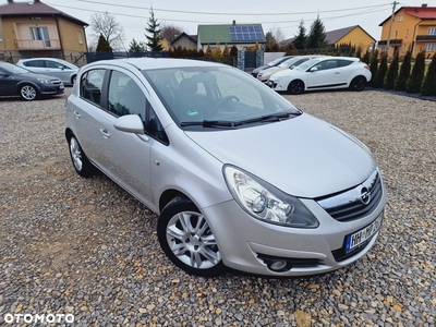 Opel Corsa 1.2 16V Cosmo