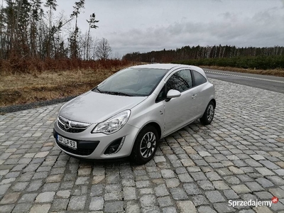 Opel Corsa 1.2 benzyna 70KM, 2012rok, klima