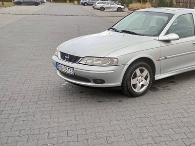 Opel Vectra B 1.8 115KM z LPG