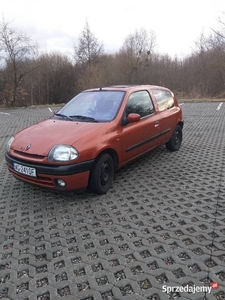 Renault Clio 1.4 z gazem
