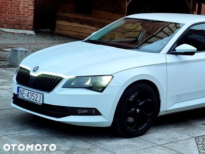 Skoda Superb 2.0 TDI Ambition DSG