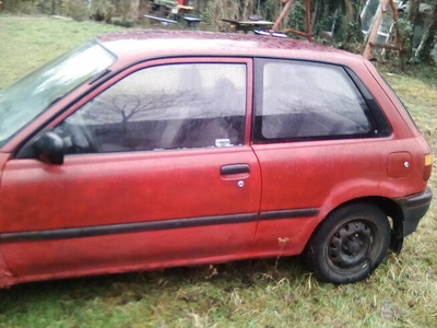 Toyota Starlet 1,3 XLI 93