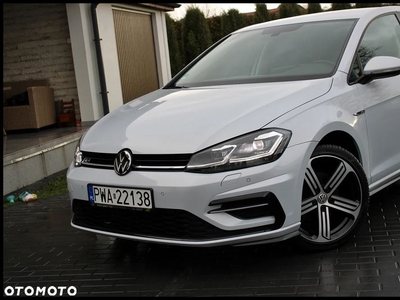 Volkswagen Golf 1.5 eTSI OPF DSG R-Line