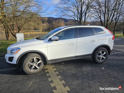 Volvo XC60 AWD D5 215KM