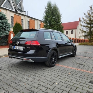 VW Golf ALLTRACK.