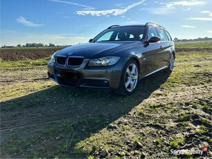 BMW 318i e91