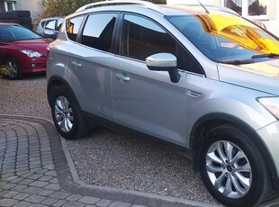 Ford Kuga == 2,0 Diesel == 4x4 ==