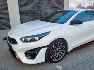 Kia ProCeed 1.6 T-GDI GT 204 Km 8200 tys km