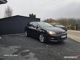 Opel Astra J Lift 2014 1.4 Benzyna