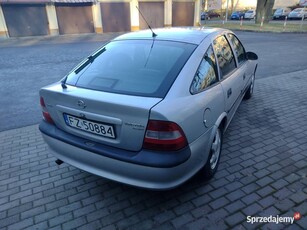 Opel Vectra 1.6 16V