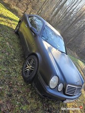 Sprzedam mercedes clk200 2.0lpg