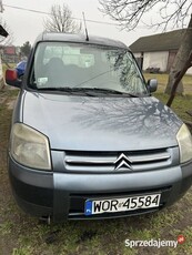 Sprzedam samochód Citroen Berlingo tylko odbieram telefon nie odpisuje