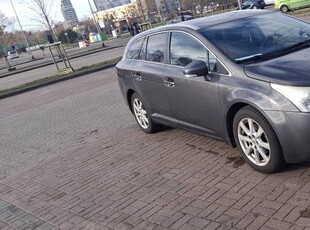 Toyota Avensis T27 2011R.