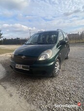 Toyota Yaris Verso 2000