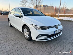 Volkswagen Golf 8 1.0 TSI, niski przebieg, salon Polska pierwszy właściciel