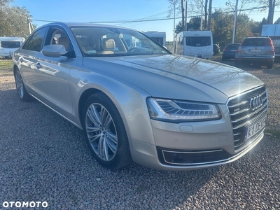 Audi A8 3.0 TDI DPF quattro tiptronic