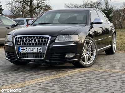 Audi S8 5.2 FSI Quattro