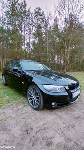 BMW Seria 3 318d DPF Touring Edition Exclusive