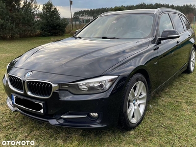 BMW Seria 3 318d Touring Sport Line