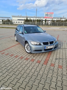 BMW Seria 3 318i