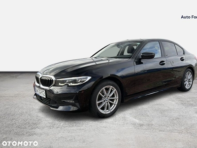 BMW Seria 3 320i Advantage