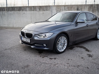 BMW Seria 3 328i Touring Luxury Line