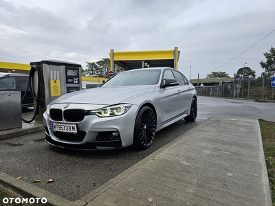 BMW Seria 3 328i Touring xDrive Sport Line