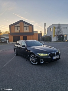 BMW Seria 5 530d xDrive mHEV Luxury Line