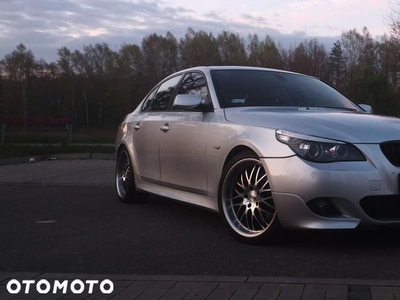 BMW Seria 5 545i