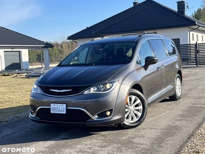 Chrysler Pacifica