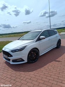 Ford Focus 2.0 EcoBoost ST mit Leder-Exclusiv-Paket