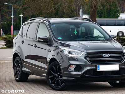 Ford Kuga 1.5 EcoBoost 2x4 ST-Line