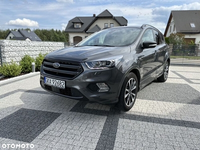 Ford Kuga 2.0 TDCi 4x4 ST-Line