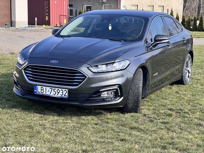 Ford Mondeo 2.0 Hybrid Titanium