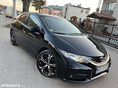 Honda Civic 1.6 i-DTEC Executive Black Edition