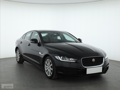 Jaguar XE I , Salon Polska, 177 KM, Automat, Skóra, Xenon, Bi-Xenon,