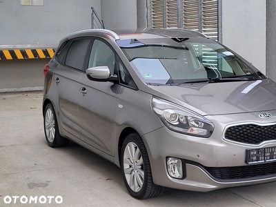 Kia Carens 1.6 GDI Fifa World Cup Edition