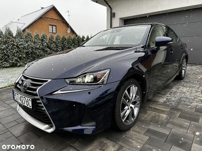 Lexus IS 300h Executive Line