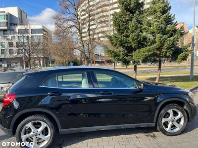 Mercedes-Benz GLA 200 7G-DCT