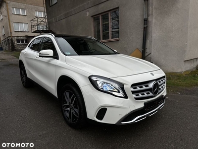 Mercedes-Benz GLA 220 4Matic 7G-DCT