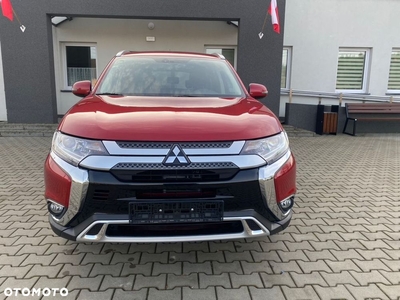 Mitsubishi Outlander 2.0 Instyle + 4WD CVT