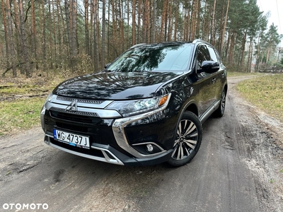 Mitsubishi Outlander 2.4 4WD CVT Instyle