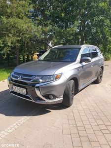 Mitsubishi Outlander PHEV Intense +