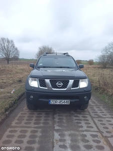 Nissan Navara 2.5 TDi Base / XE