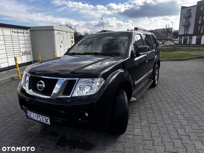 Nissan Pathfinder 3.0 D V6 LE