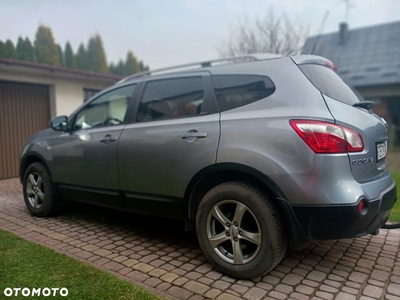 Nissan Qashqai+2