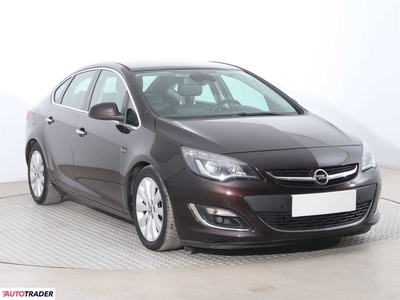 Opel Astra 1.4 138 KM 2014r. (Piaseczno)