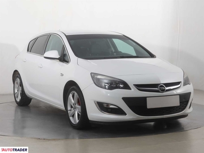 Opel Astra 1.4 138 KM 2014r. (Piaseczno)