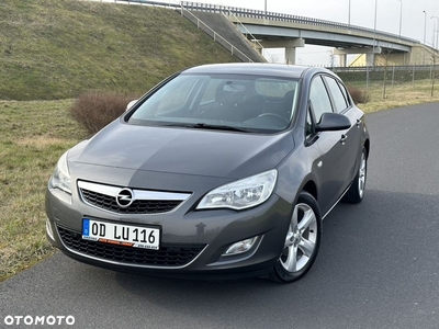 Opel Astra 1.4 Turbo Cosmo